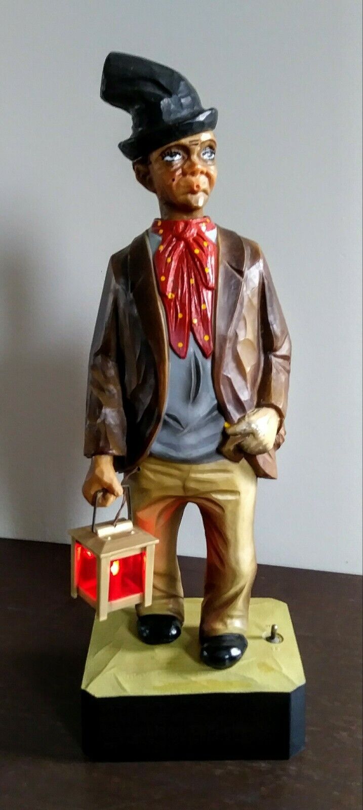VINTAGE 1960\'S BATTERY OPERATED WHISTLING HOBO MUSIC BOX COLLECTIBLE WACO JAPAN