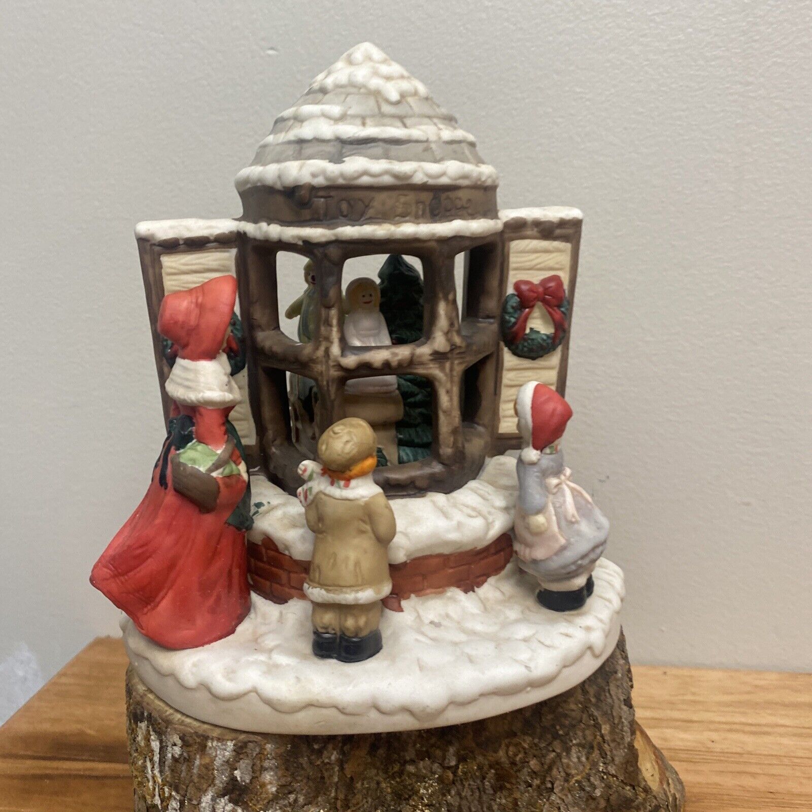Christmas Toy Shoppe Window Ceramic Music Box Jingle Bells Musical Vintage 