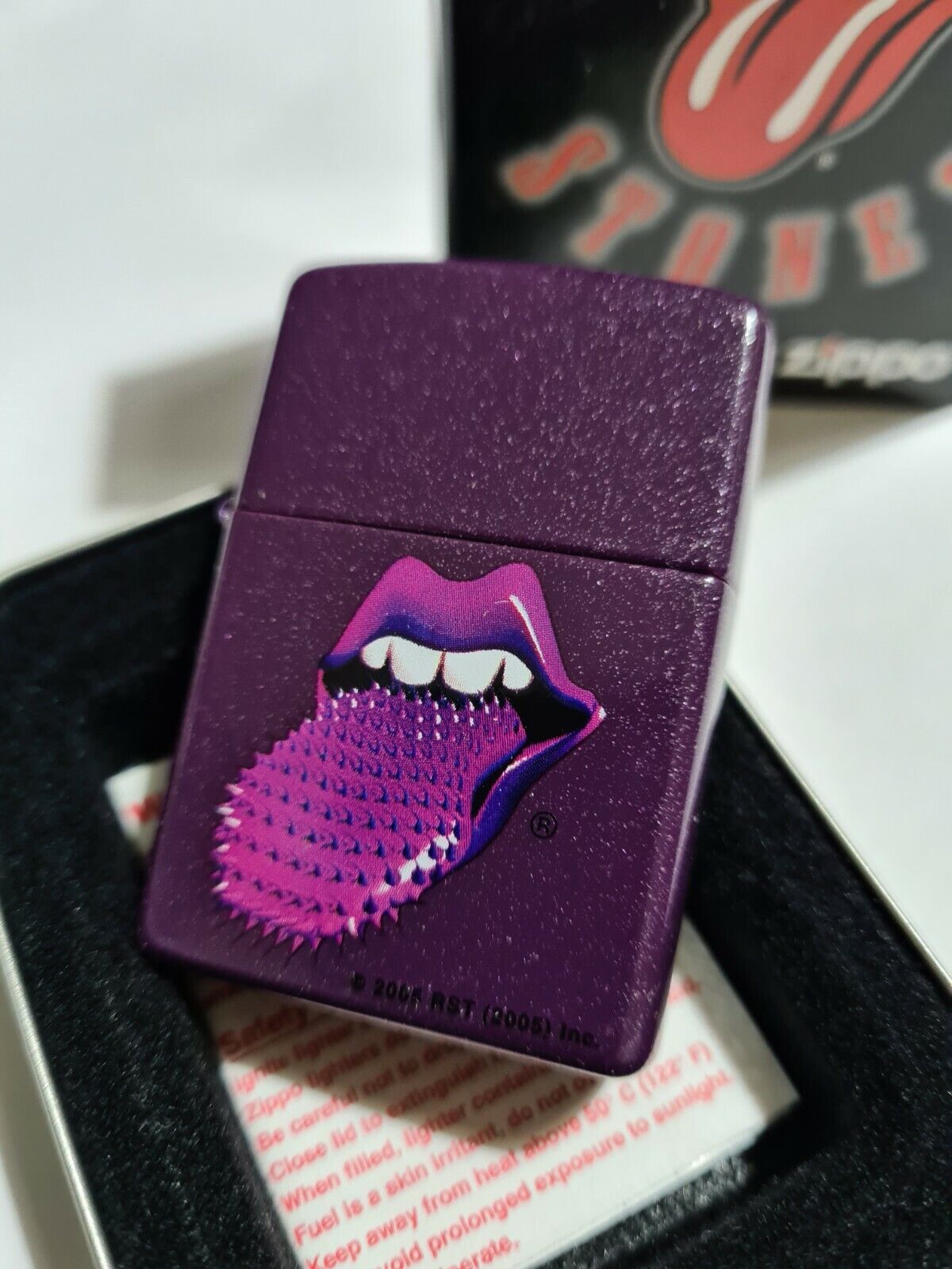 Zippo Windproof Purple Glitter Lighter Rolling Stones Spikey Tongue 2005 NEW
