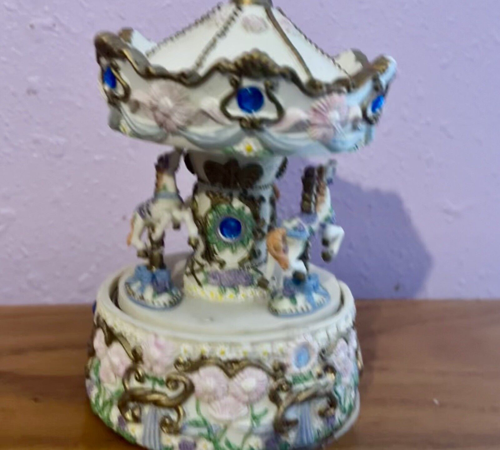 Wind Up Vintage Carousel Music Box. Has A Small Chip On Base. 50 Years Old