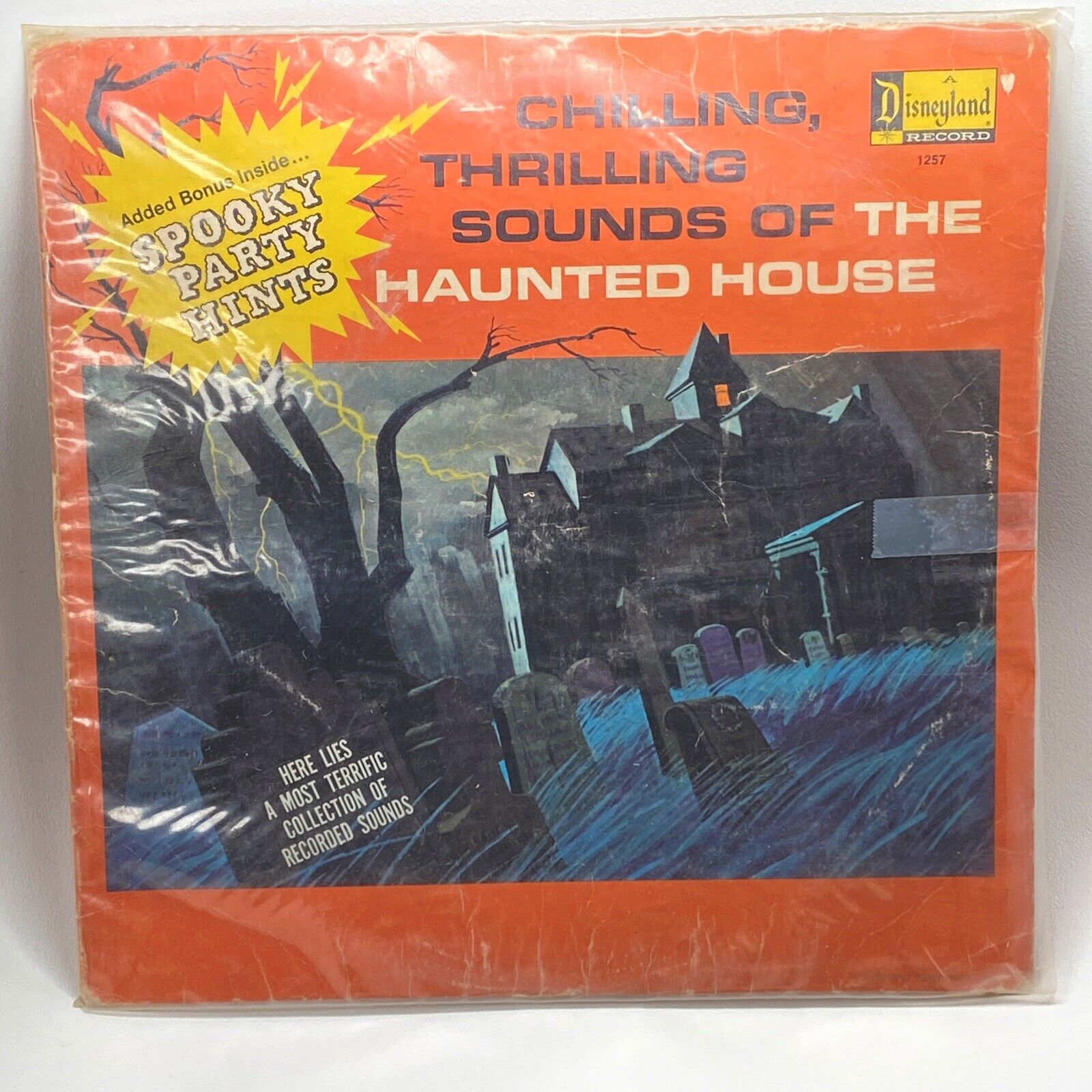 1964 Chilling, Thrilling Sounds Of The Haunted House - Disney DQ-1257 HALLOWEEN
