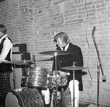 Mickey Jones Of The Rock And Roll Band The First Edition Perform - 1968 Photo picture
