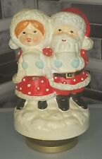 VINTAGE ADORABLE SANTA CLAUS AND THE CHAROLER MUSICAL WIND UP FIGURINE BOX  picture