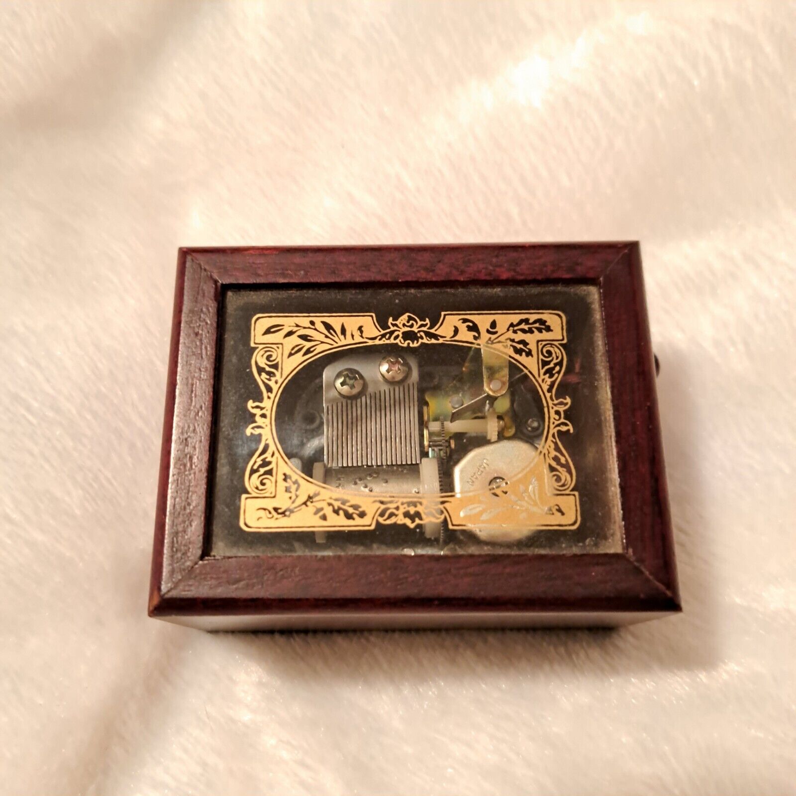 Vintage Small Wooden Music Box Plays Memories Japan
