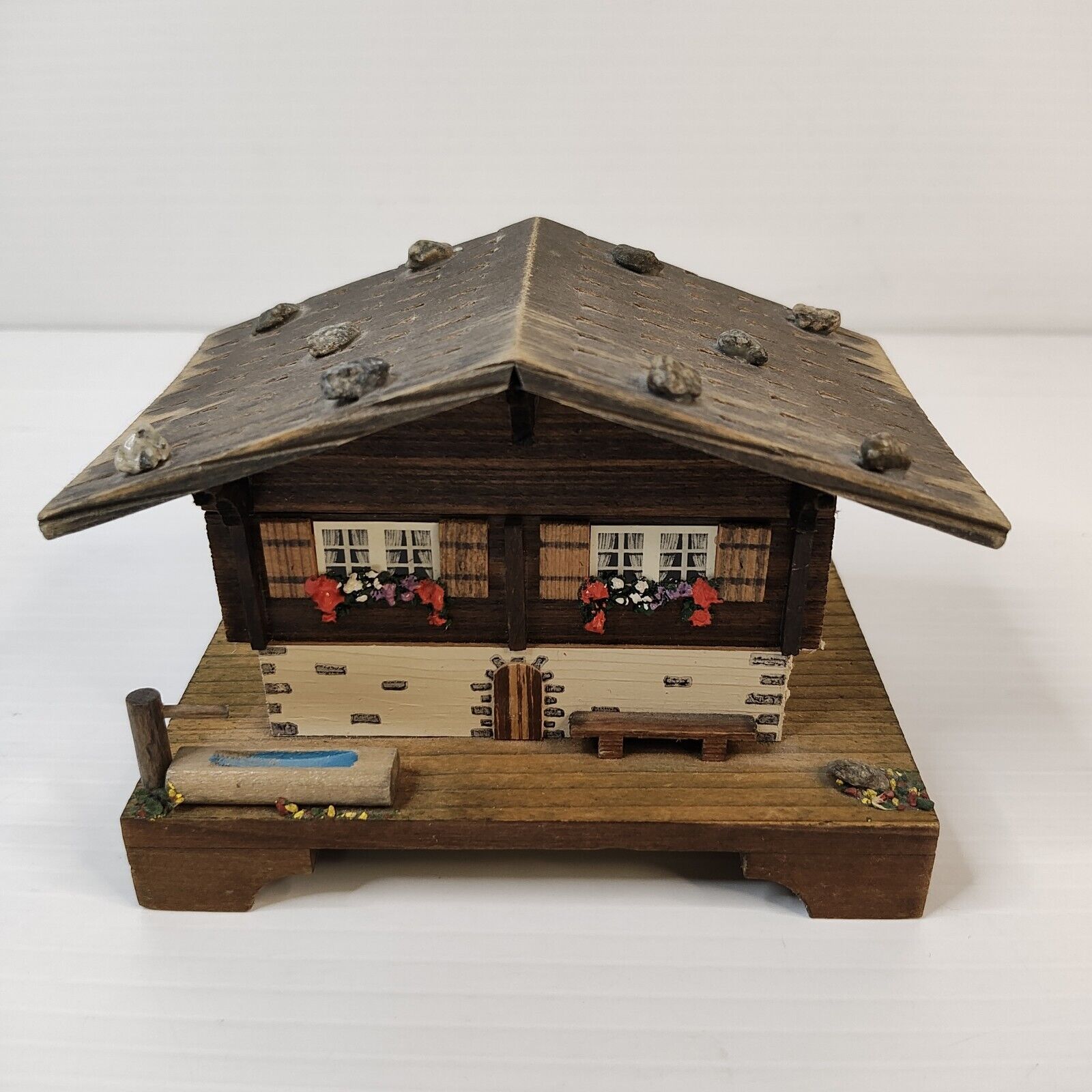 Vtg Mini Wooden House Music Box - Lador Swiss Movement Jewelry/Trinket Box WORKS