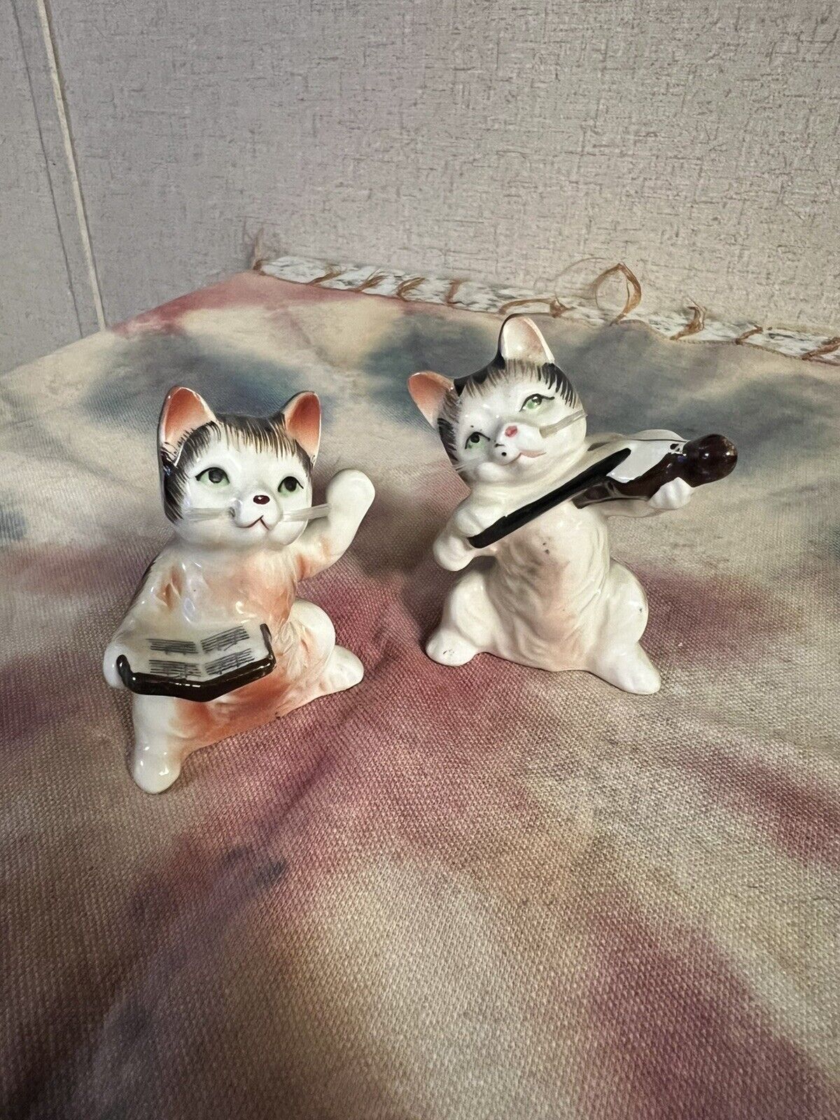 Vintage Cat Musical Band Salt And Pepper Shakers
