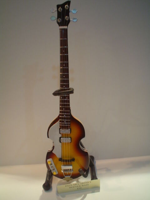 Miniature Guitar (24cm Tall) : PAUL McCARTNEY HOFNER BASS