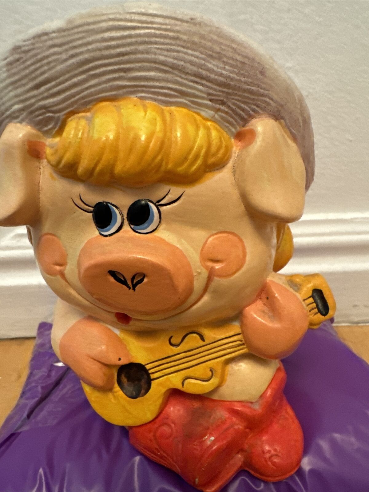 VTG Enesco Pig Girl W/ Guitar Figurine 1980. Nice