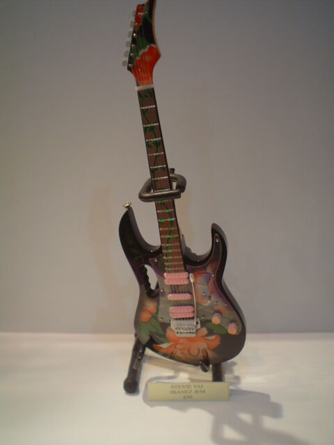 Miniature Guitar (24cm Tall) : STEVIE VAI IBANEZ JEM
