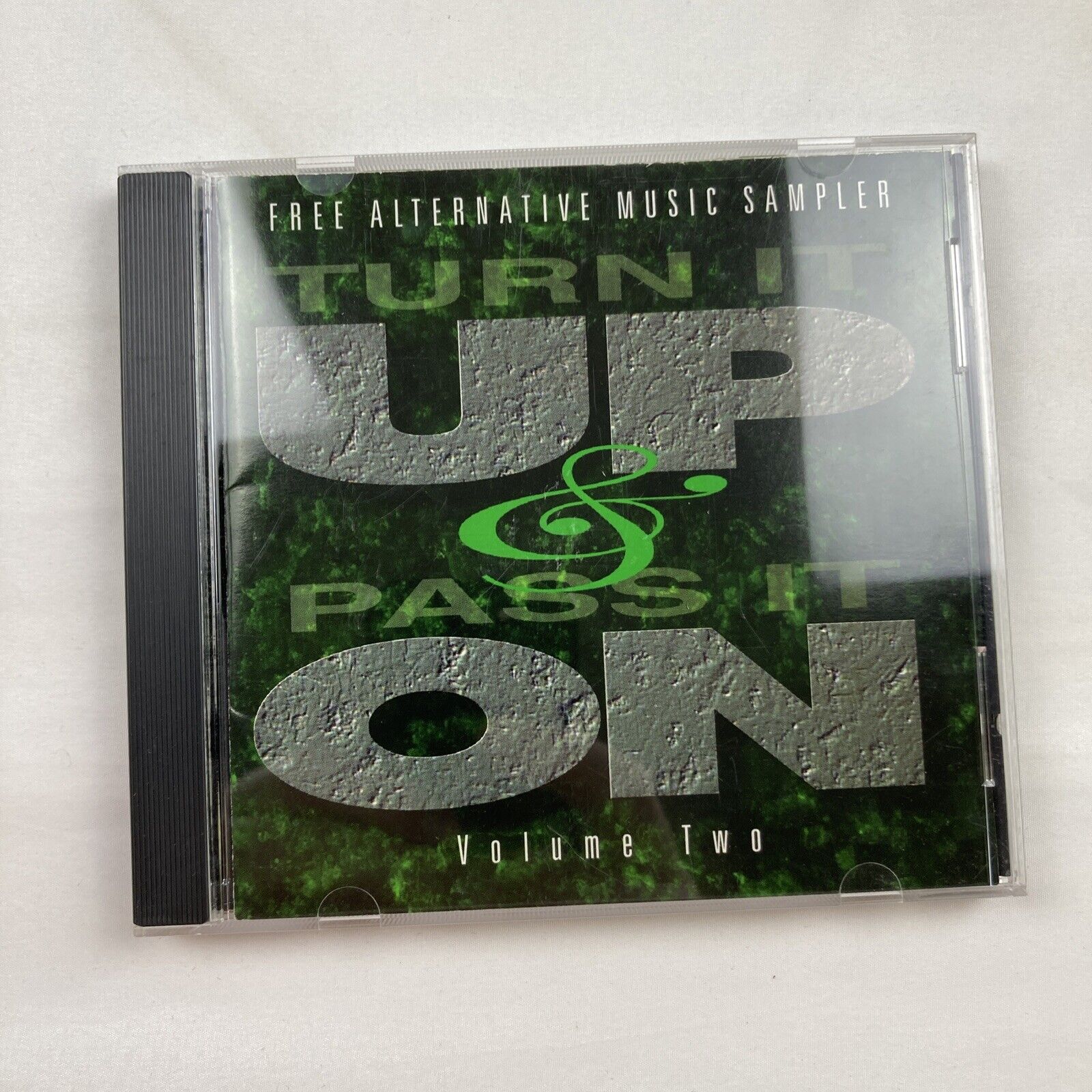 VA – Turn It Up & Pass It On - Volume 2 (CD) Alt Rock Compilation