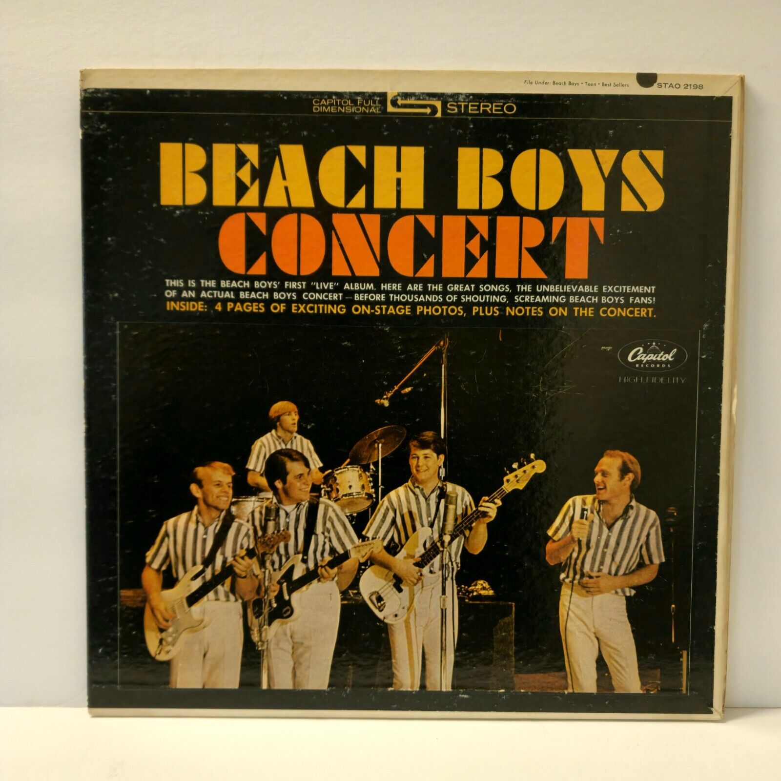 Vintage 1964 Beach Boys Concert LP Vinyl Capital Records TAO2198 1st Life Album