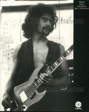 1974 Press Photo Bass Guitar Player Mel Schacher Of Band 