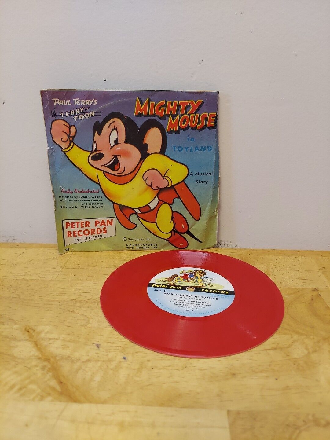Vintage Terry-Toon Mighty Mouse In Toyland 45rpm Record