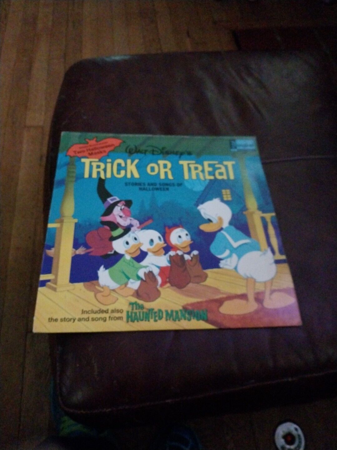 RARE Walt Disney Trick or Treat LP W/ MASKS Halloween Haunted Mansion 1974