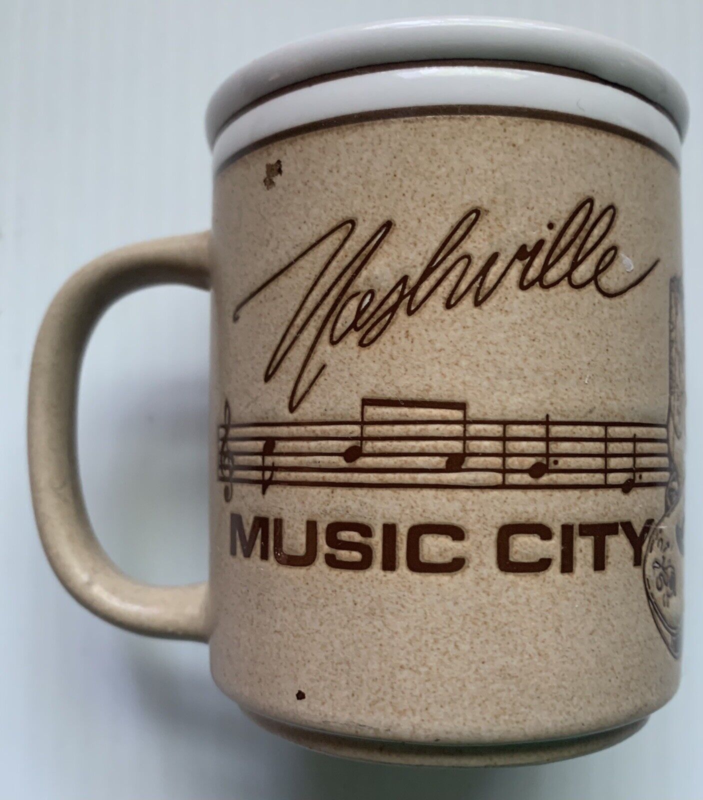 1985 NASHVILLE COUNTRY MUSIC CITY PORCELAIN COFFEE MUG, NASHVILLE, TN, VINTAGE