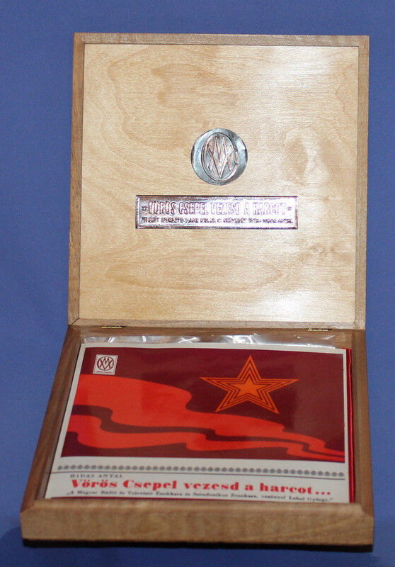 Vintage Hungarian Socialist Vinyl Voros Csepel With Ornate Copper/Wood Box