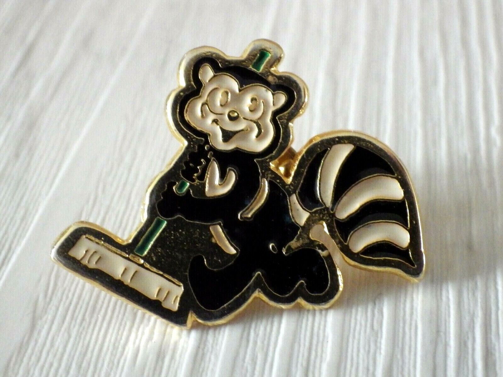Pin\'s Vintage Lapel Collector Pins Advertising Mascot Lot T028