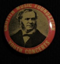 RARE VINTAGE GRIFFITH MUSIC FOUNDATION YOUTH CONCERTS PIN - BROAD ST NEWARK NJ picture