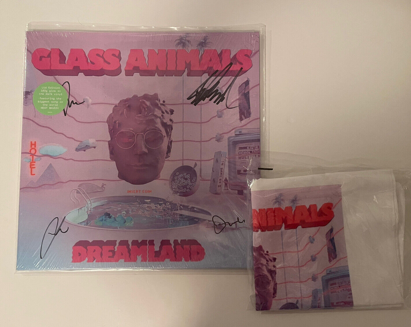 Glass Animal Dreamland LP Glow in the Dark Signed Vinyl Rough Trade *proof*