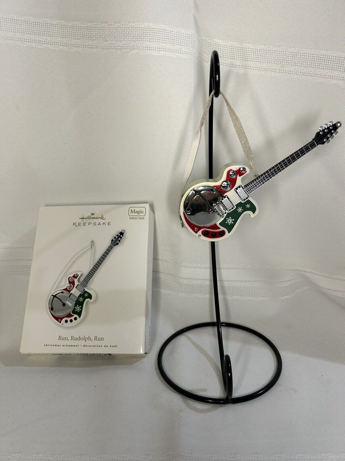 Hallmark Keepsake Musical Guitar Ornament  \