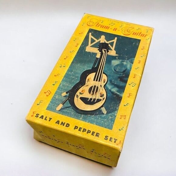 VT Collectible Strum a Guitar Salt and Pepper Shakers Empty Cardboard Box Starke