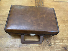 NICE VINTAGE BROWN LEATHER SERVICE MFG CO USA 12 CASSETTE TAPE CASE HOLDER picture