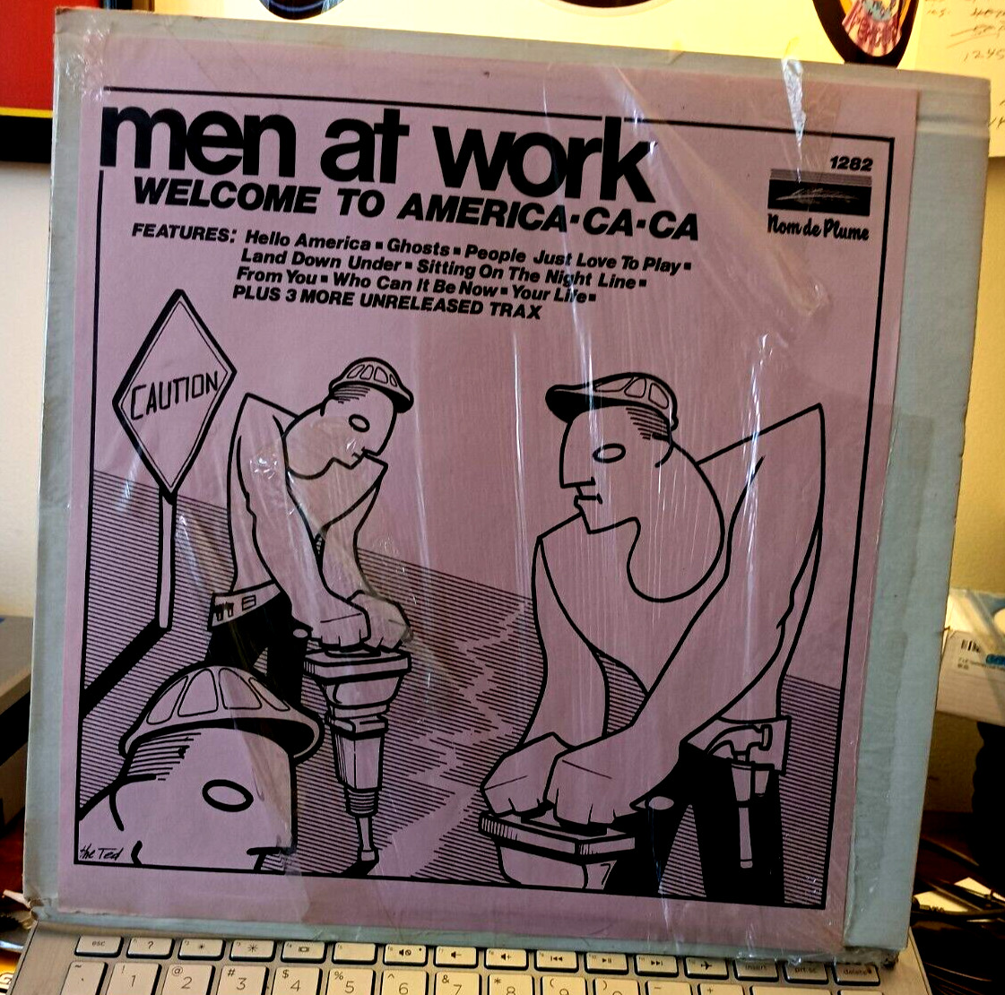 MEN AT WORK - WELCOME TO AMERICA- CA- CA /  NOM de PLUME RECORDS 1282 - RARE
