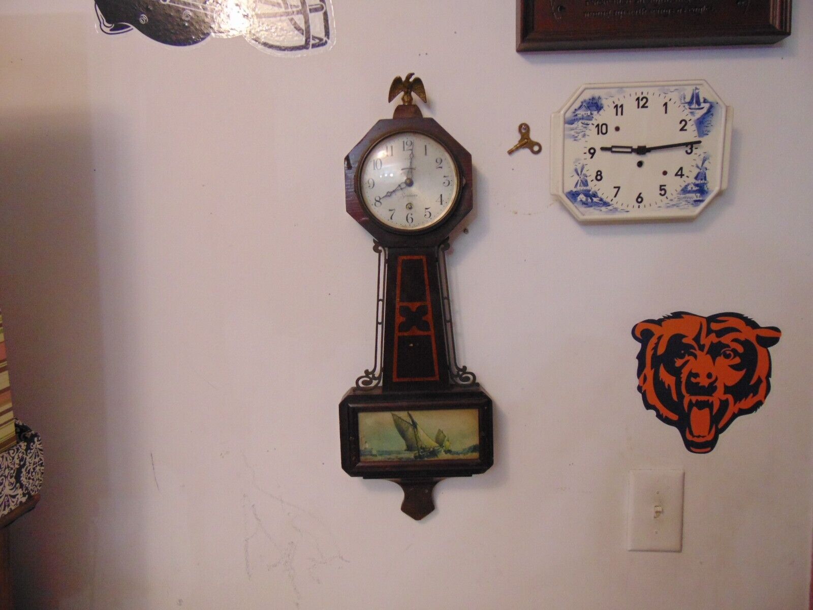 Antique Sessions Banjo Key Wind Up Wall Clock   RUNS