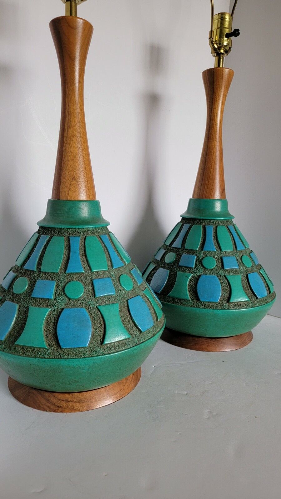 Pair Vtg Mid Century Modern Blue & Green Turquoise Ceramic and Wood Lamps