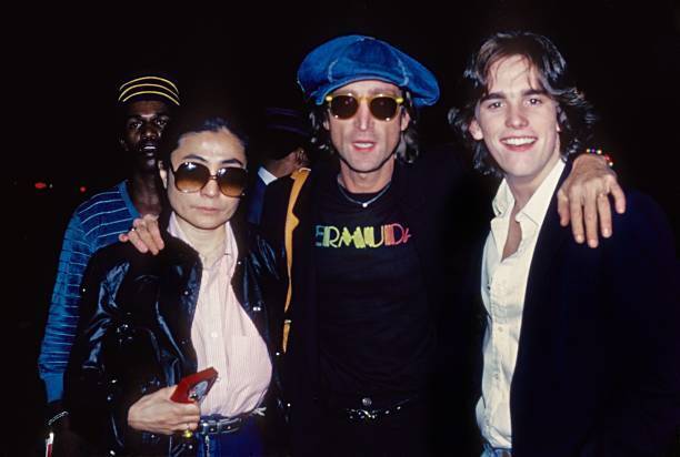 John Lennon wife Yoko Ono pose for a photo actor Matt Dillon 1980 - Old Photo