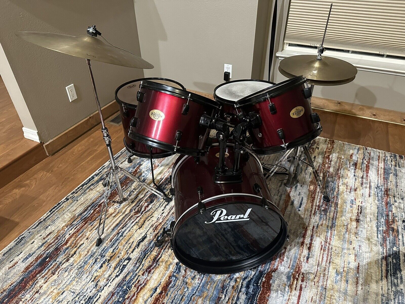 5 piece pearl drum set Including hardware