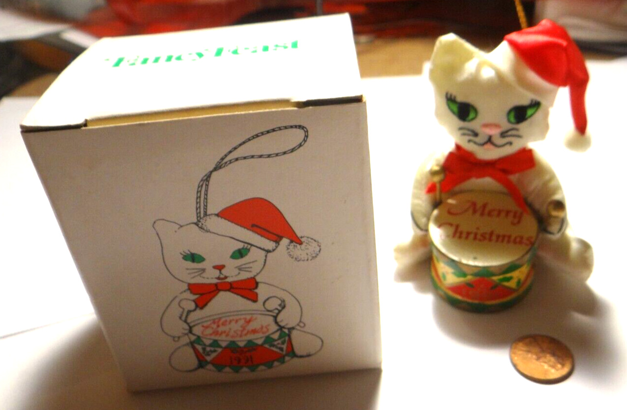 Fancy Feast 1991 Russ Berrie Cloth Cat with drum & box Christmas Ornament HTF