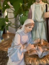 Vintage LEFTON AWAY IN A MANGER MUSIC BOX 1996 Hand Painted Porcelain Works RARE picture