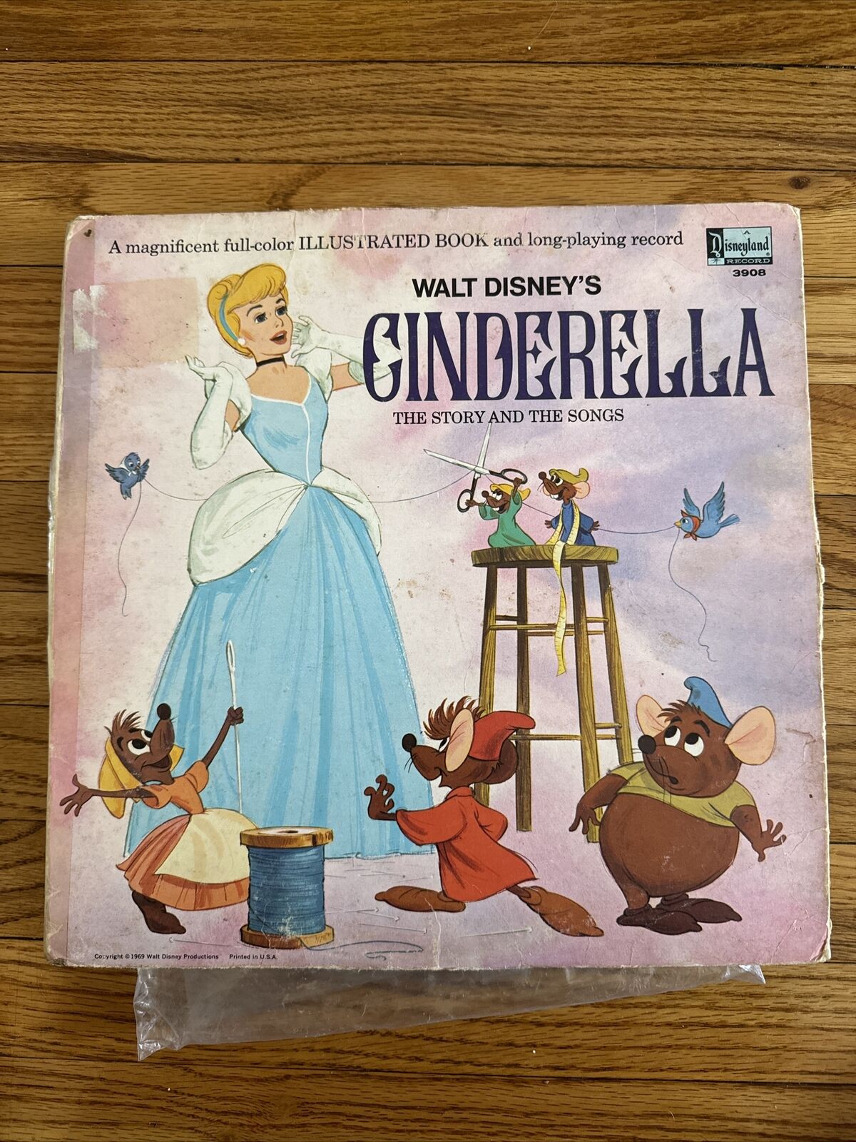 Walt Disney Cinderella Vinyl LP Book Disneyland Record 3908 VTG SAME DAY SHIP