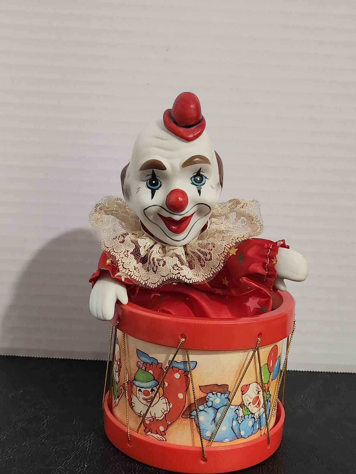 Rare Find: Vintage Animated Circus Clown in Wind Up Music Box Drum \
