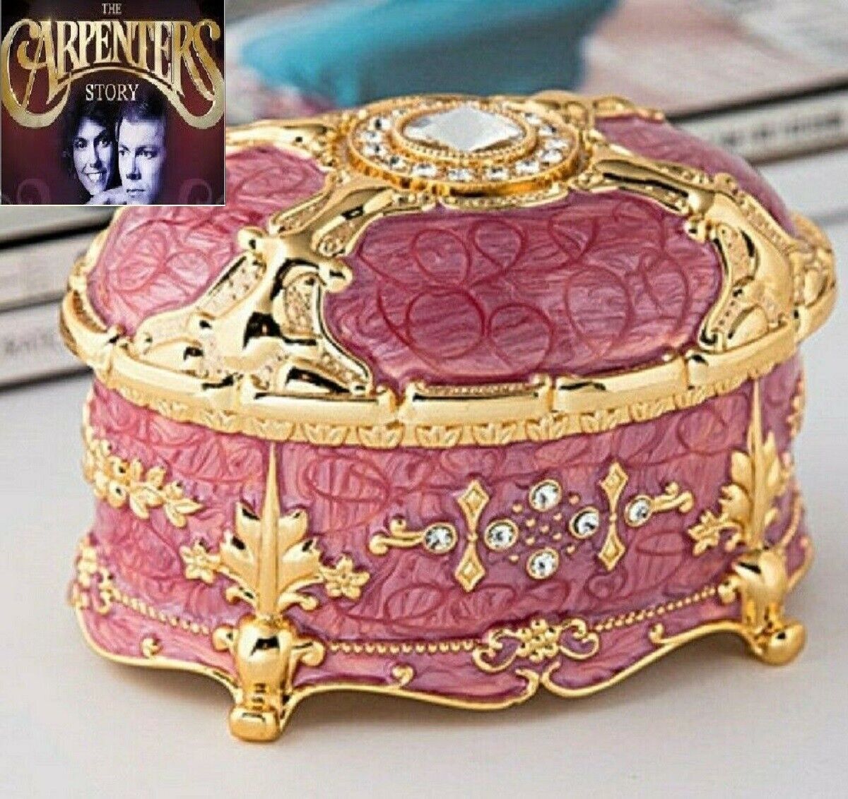 ROSE TIN ALLOY VINTAGE  MUSIC BOX :  CLOSE TO YOU @ CARPENTERS 