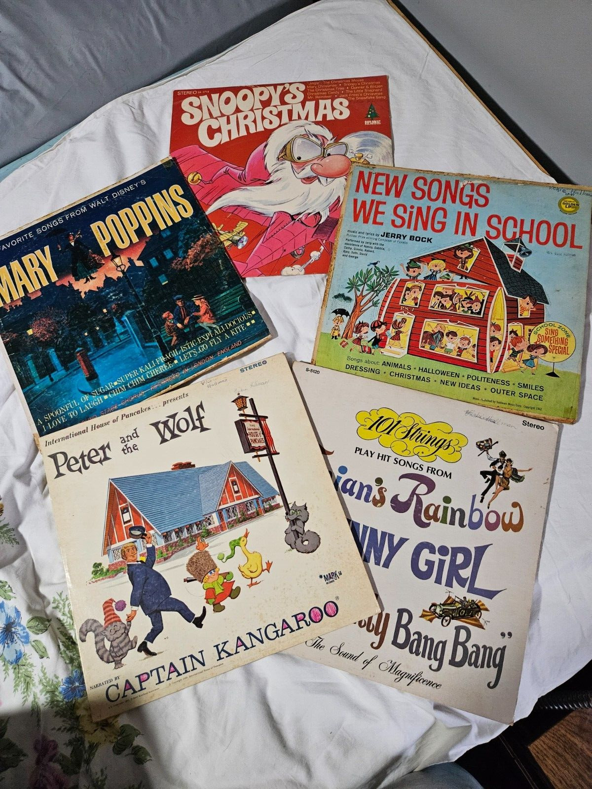 Vintage lot of 5 children\'s records 1960\'s - Mary Poppins, Snoopy\'s Christmas