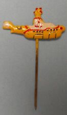 RARE Beatles Yellow Submarine stick pin 1969 Taiwan hand painted memorabilia picture