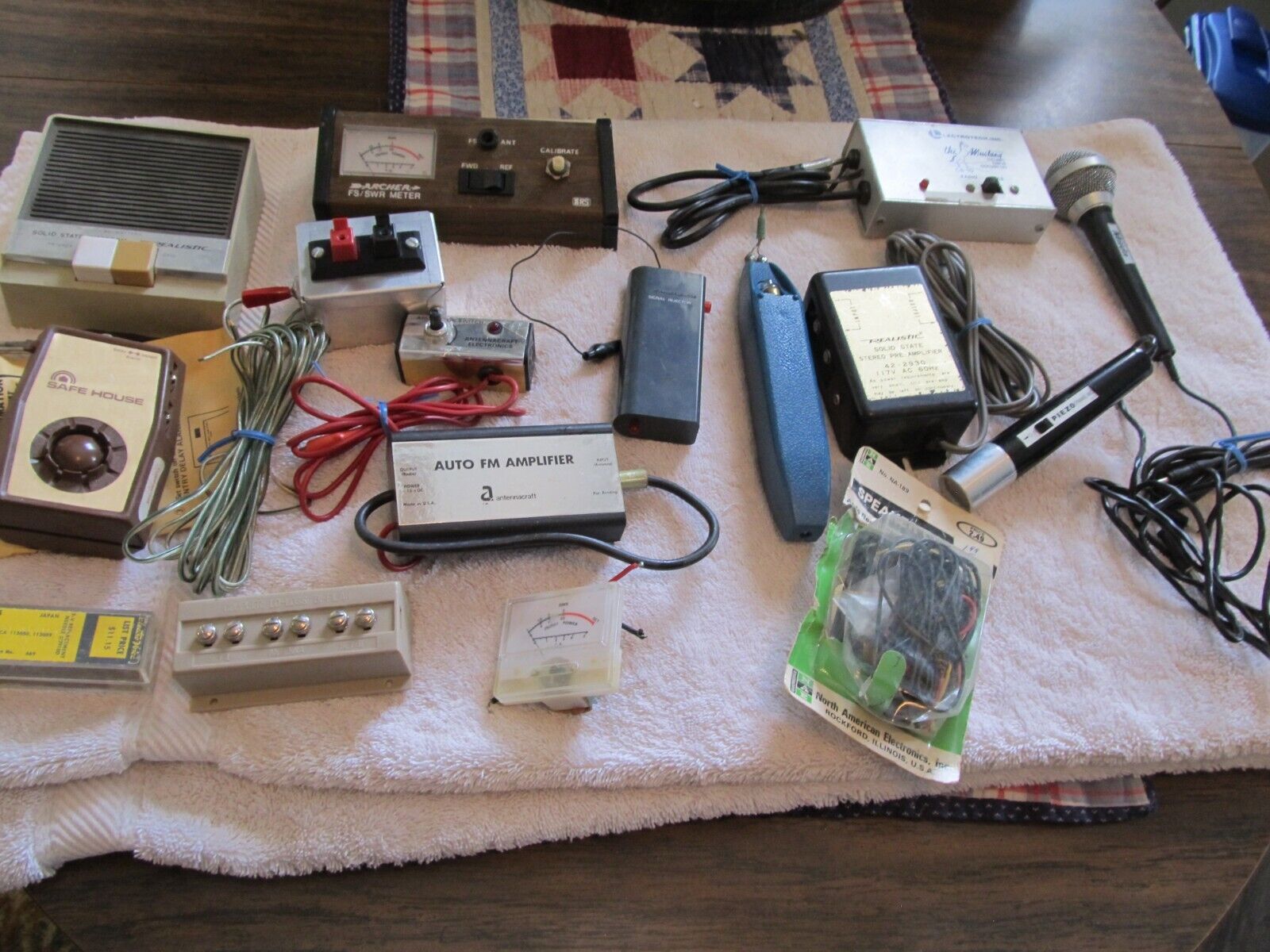 ELECTRONICS JUNK DRAWER LOT - MICROPHONES, AMPLIFIER, METERS, SWITCH & MORE