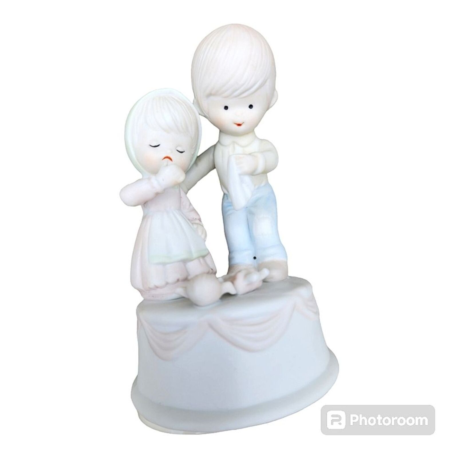 Vintage Precious Moments Happy Couple Porcelain Musical Figurine