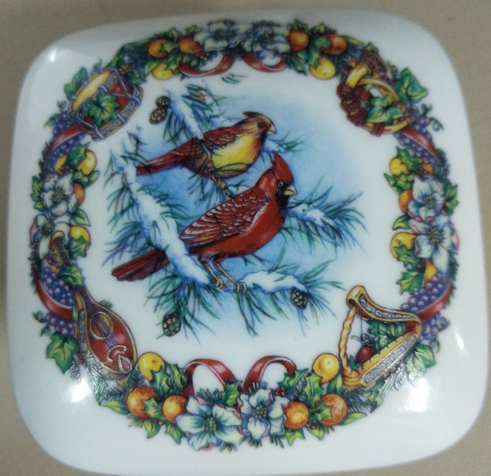 Heritage House Music Box Christmas Birds Vintage 50s Japan Porcelain Collector