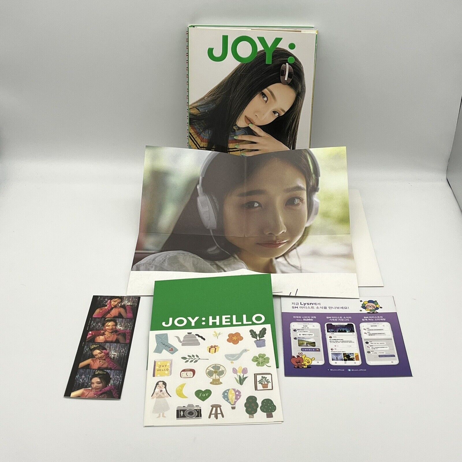 Joy: Hello (Photo Book Version) (Incl. Booklet, Photocard + Poster)