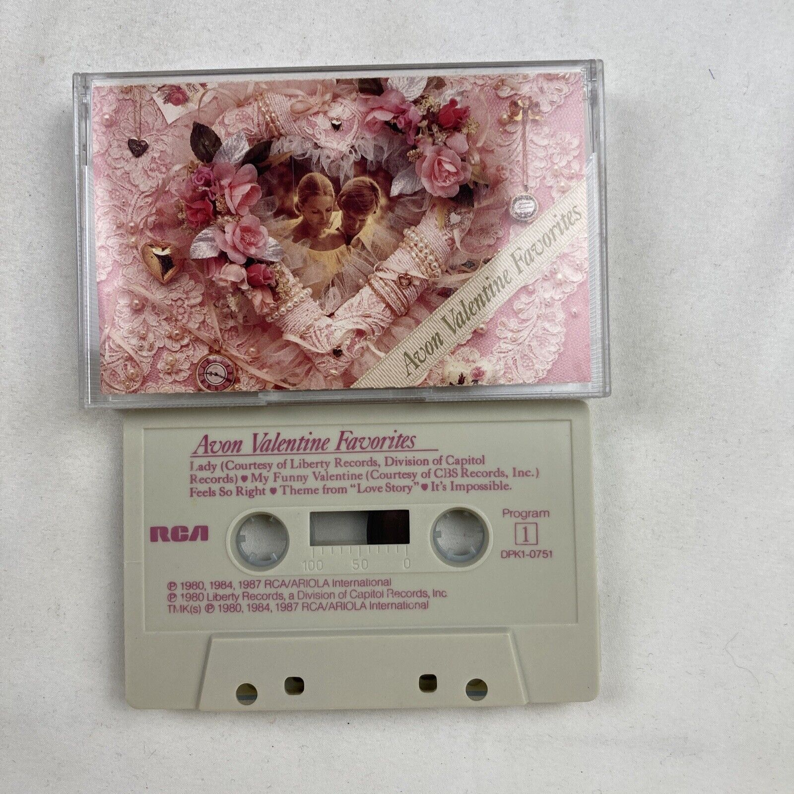 Avon Valentine Favorites Cassette Tape Kenny Rogers Tony Bennett Johnny Mathis