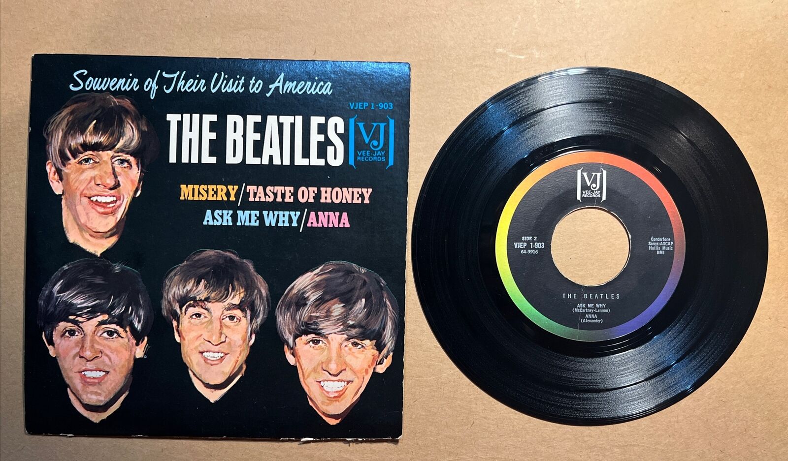 Beatles US tour souvenir VJ 1-903 EP with hardcover sleeve  collection 1964