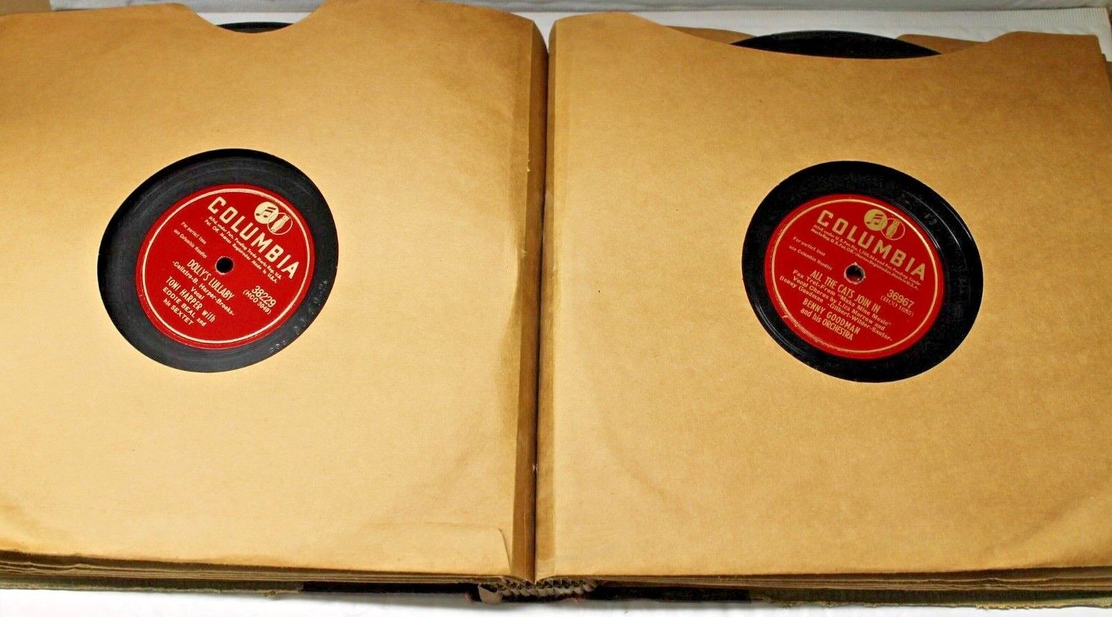 Vintage 1940\'s Philco 12-Record Storage Book | Record Library With 12-Records