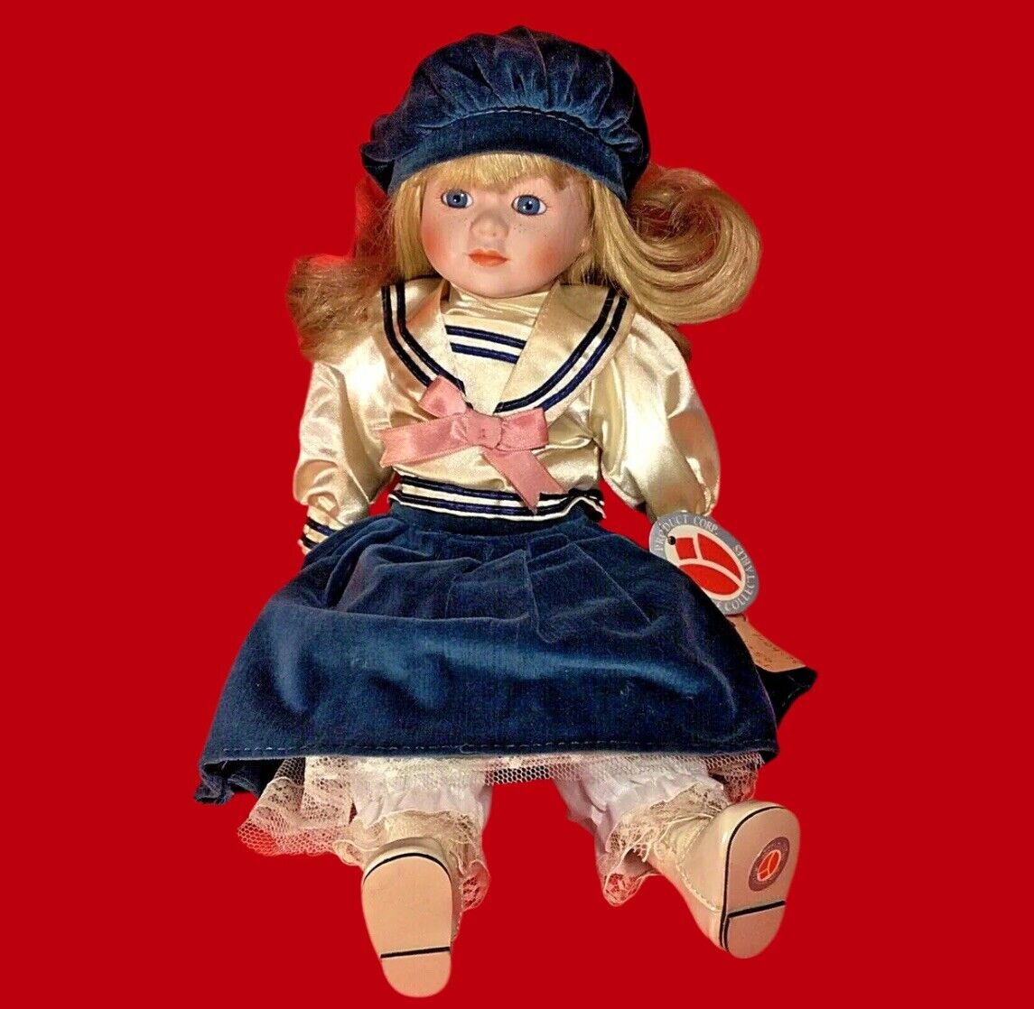 MUSICAL DOLL VINTAGE 1975 DELTON PRODUCTS CORP PLAYS ROW YOUR BOAT SAILER GIRL