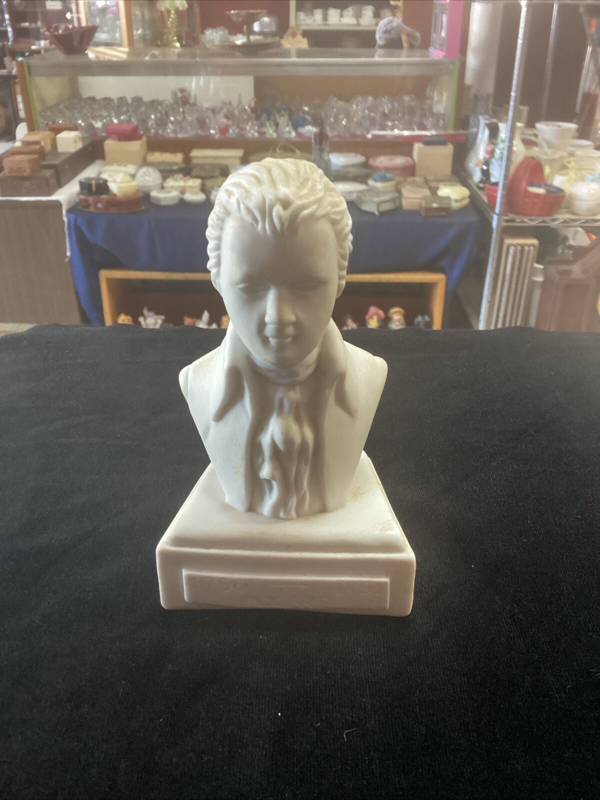 Vintage Porcelain Willis Music Co Composer bust. Mozart