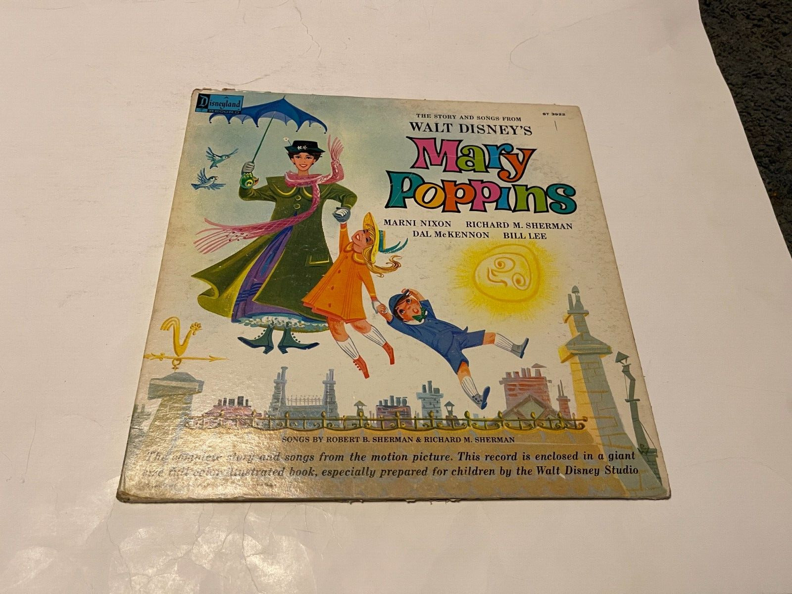 Walt Disney’s Mary Poppins Vinyl Record Album and Book, 1964 *FREE SHIPPING*