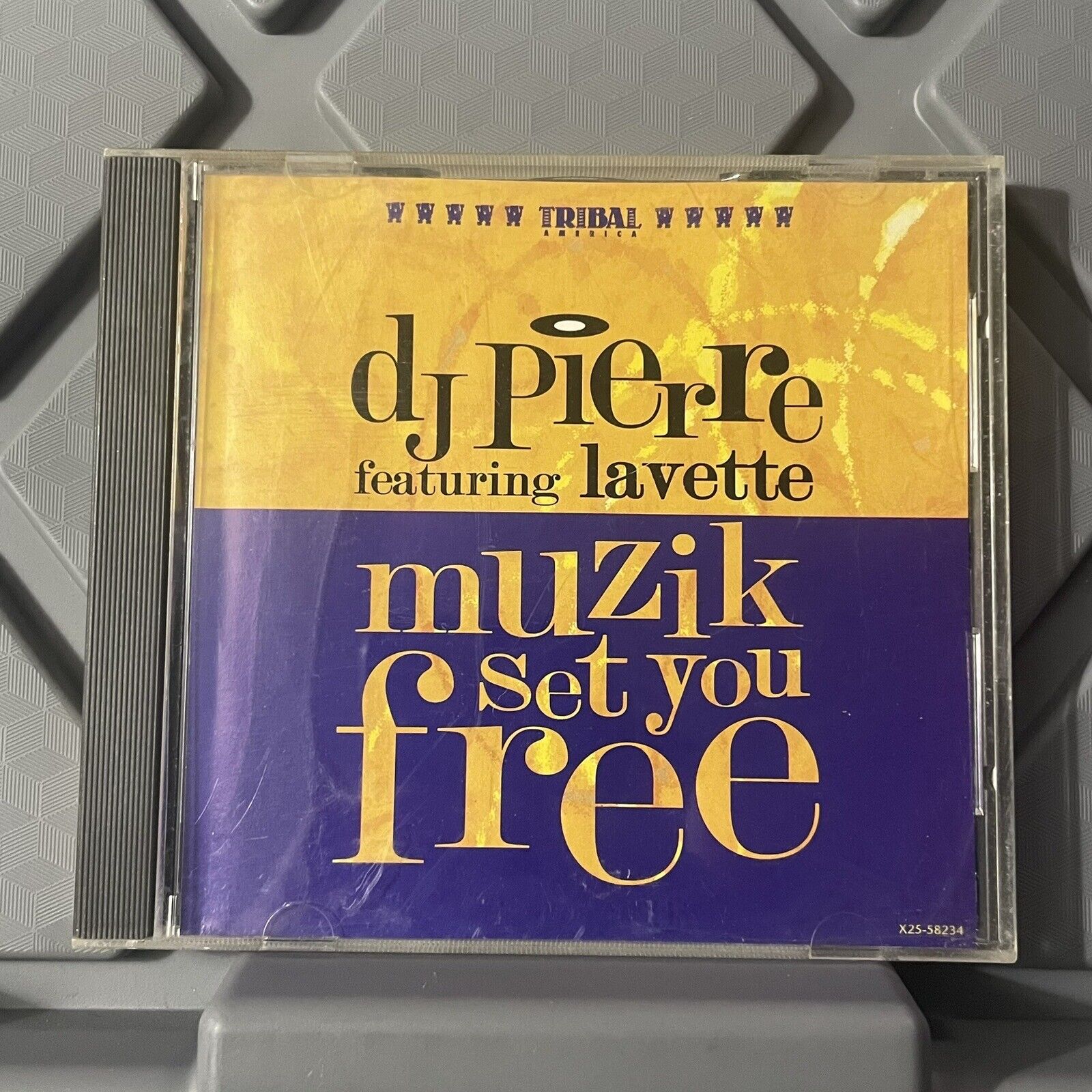 DJ Pierre Featuring Lavette Muzik Set You Free IRS Records Pre Owned Vtg 1994