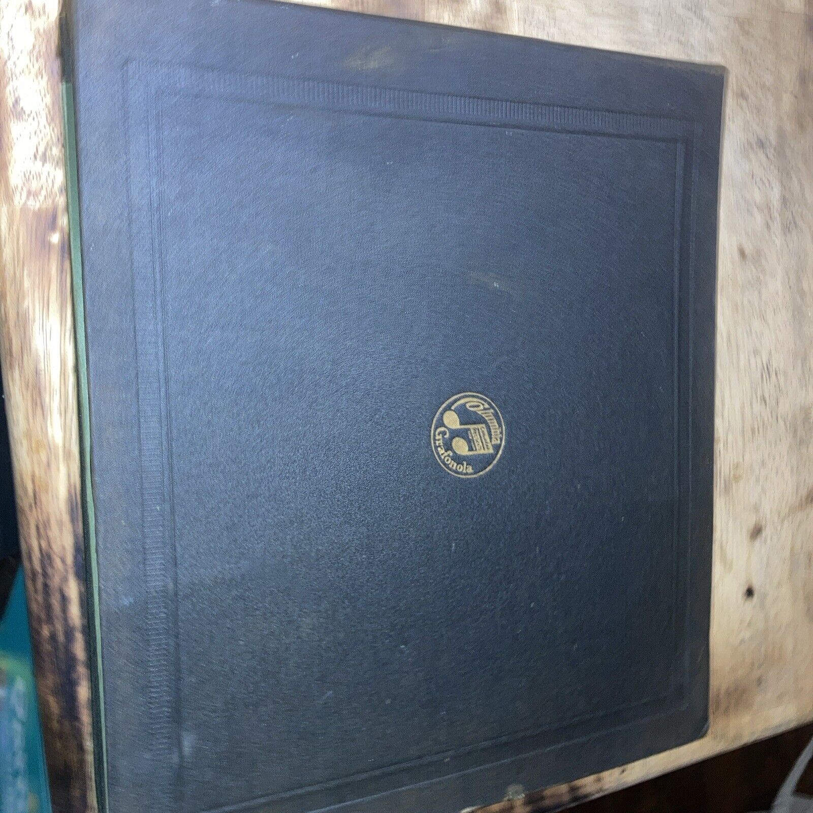 Vintage Antique Columbia Grafonola record case in great condition
